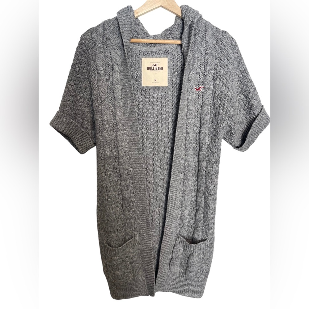 Hollister Y2K Cable Knit Hooded Cardigan Sweater Size Medium Gray with Pockets